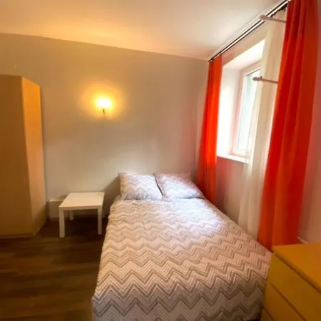 Apartment With Garden In Old Town-2